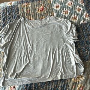 NWT old navy active cropped t-shirt